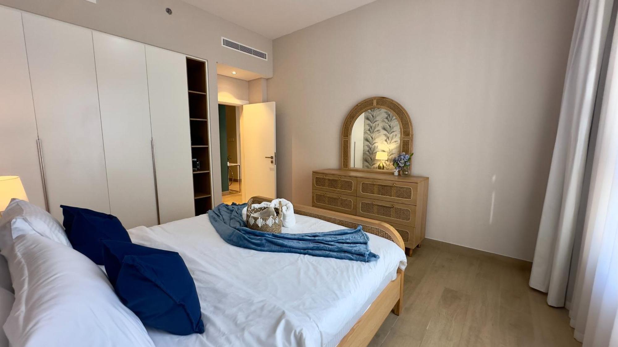 1br Bay View At Le Pont 3 - Jumeirah La By Vibel Apartment Dubai